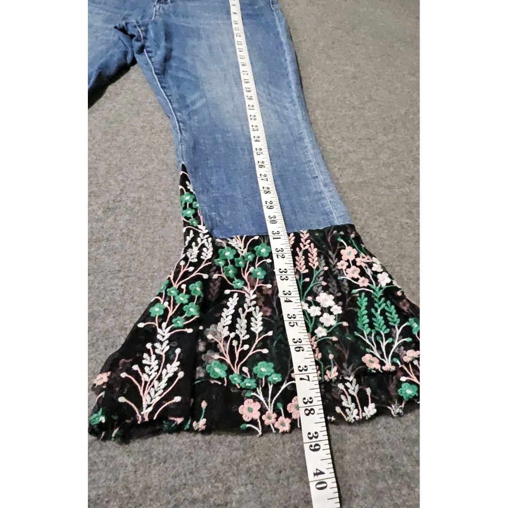 Anthropologie Pilcro Jeans Womens Sz 32  Black Floral Mesh Hem Flare Leg Boho - Picture 8 of 11